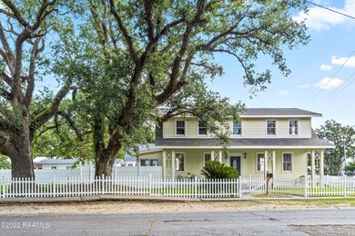 725 Charles St, New Iberia, LA 70560 - photo 2