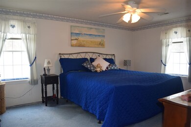 491 Mammoth Rd unit 32, Londonderry, NH 03053 - photo 6