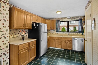 1695 N Shore Rd unit 21, Revere, MA 02151 - photo 2