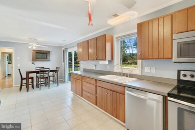 15903 Woodgrove Rd, Hillsboro, VA 20132 - photo 7