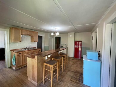 59 E Main St, Readsboro, VT 05350 - photo 5