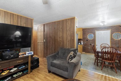 59 Pledger Pkwy-6