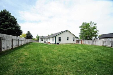 445 Autumn Dr, Nampa, ID 83686 - photo 3
