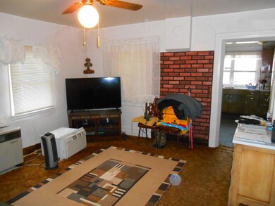 99 S 200 E unit (behind 95), Cedar City, UT 84720 - photo 4