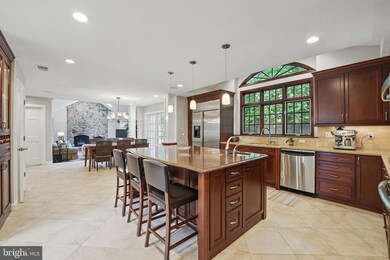 1253 Rowland Dr, Herndon, VA 20170 - photo 3