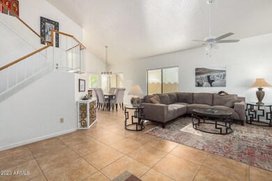 8873Myrtle_FrontRoom2