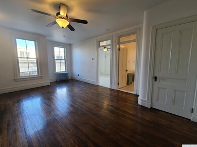 742 Warren St unit 3 Rea, Hudson, NY 12534 - photo 3