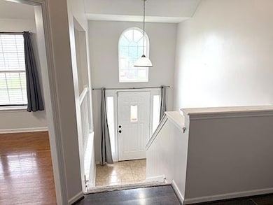 1242 Cypress Ct, Warrensburg, MO 64093 - photo 2