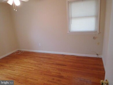 6411 Inlet St, New Carrollton, MD 20784 - photo 4