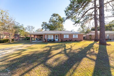 2857 Cherokee St, Waycross, GA 31503 - photo 2