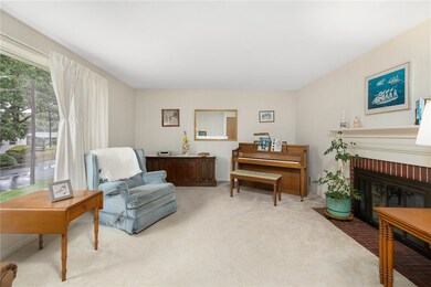 229 Northbridge Ave, Warwick, RI 02886 - photo 7