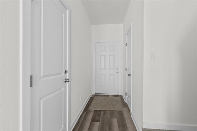 200 Henderson St, Bonham, TX 75418 - photo 3