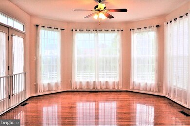 11917 Cliffrose Dr, Clarksburg, MD 20871 - photo 7