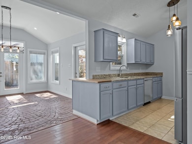 Kitchen/Sunroom