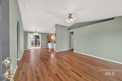 7415 N Matlock Ave, Boise, ID 83714 - photo 5