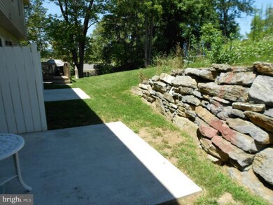 4526 Scotland Main St, Chambersburg, PA 17202 - photo 2