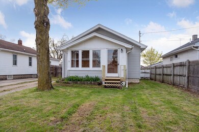 03-2118-Crest-Ave-Jackson-MI-49203-Windo