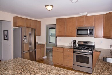_RMJ9266.jpg kitchen