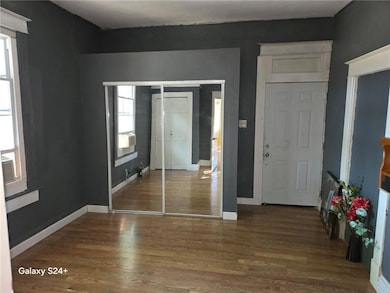 2814 S 20th St, Saint Joseph, MO 64503 - photo 4