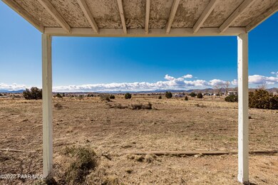 450 W Eleanor Rd, Paulden, AZ 86334 - photo 4