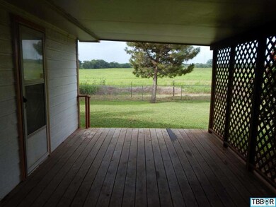 411 Shelly Dr, Troy, TX 76579 - photo 5