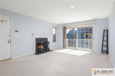 273 Crosspointe Dr unit 273, East Brunswick, NJ 08816 - photo 2