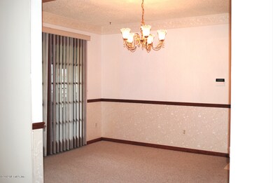 5319 Coronet Dr, Jacksonville, FL 32205 - photo 4