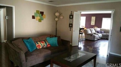 Beautiful larger living room which leads into bonu