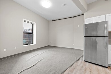 5 Pleasant St unit 404, Worcester, MA 01609 - photo 3