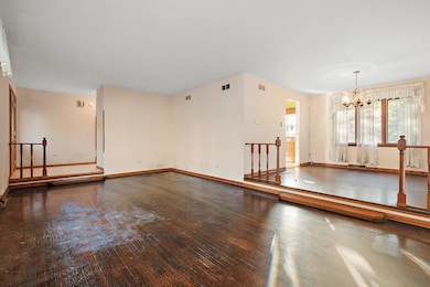 12810 S Cedar Ln, Palos Heights, IL 60463 - photo 4