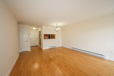 92 Eastern Ave unit 304, Manchester, NH 03104 - photo 6