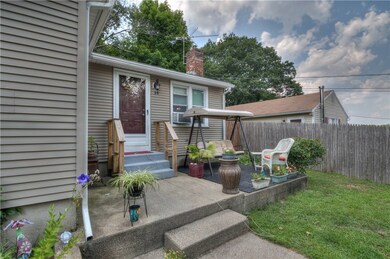 34 Arthur St, West Warwick, RI 02893 - photo 3