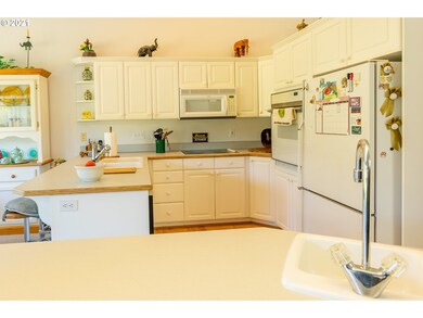 19 Onadoone Ct, Florence, OR 97439 - photo 7