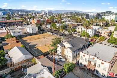 1011 N Dr, Los Angeles, CA 90029 - photo 7