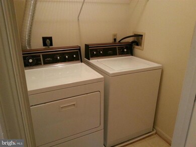 9811 Lake Pointe Ct unit 204, Upper Marlboro, MD 20774 - photo 6