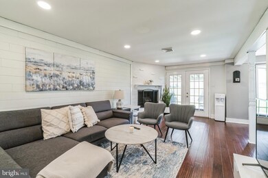 104 Sioux Rd, Doylestown, PA 18901 - photo 4