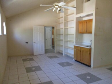 405 Jeweled Desert Dr, Horizon City, TX 79928 - photo 3