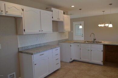 2617 N 47th Dr, Phoenix, AZ 85035 - photo 6