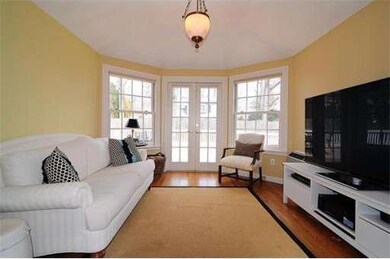 28 Emerson Rd, Wellesley Hills, MA 02481 - photo 5