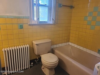 1041 N Vine St, Hazleton, PA 18202 - photo 6