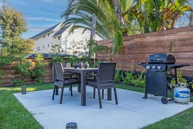 378 Acacia Ave, Carlsbad, CA 92008 - photo 4