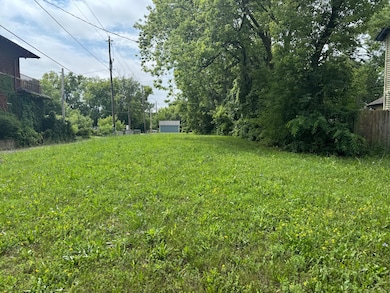 1521 W Wright St unit 1525, Milwaukee, WI 53206 - photo 2