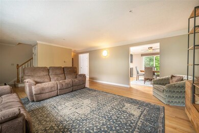 624 Hackett Hill Rd unit B009, Manchester, NH 03102 - photo 4