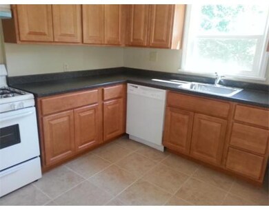 55 Blodgett St unit 1, Springfield, MA 01108 - photo 2