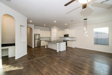 2104 Moonsail Ln, Denton, TX 76210 - photo 6