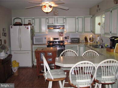 557 Lake Blvd, Lindenwold, NJ 08021 - photo 7