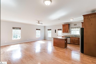 405 N Palmetto St, Liberty, SC 29657 - photo 4