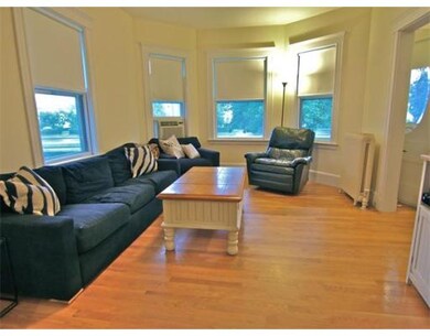 834 Fellsway, Medford, MA 02155 - photo 2