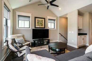 1308 Forsythe Ave unit B, Columbus, OH 43201 - photo 7