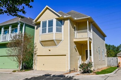 802 Garden Trace Ln, Houston, TX 77018 - photo 2